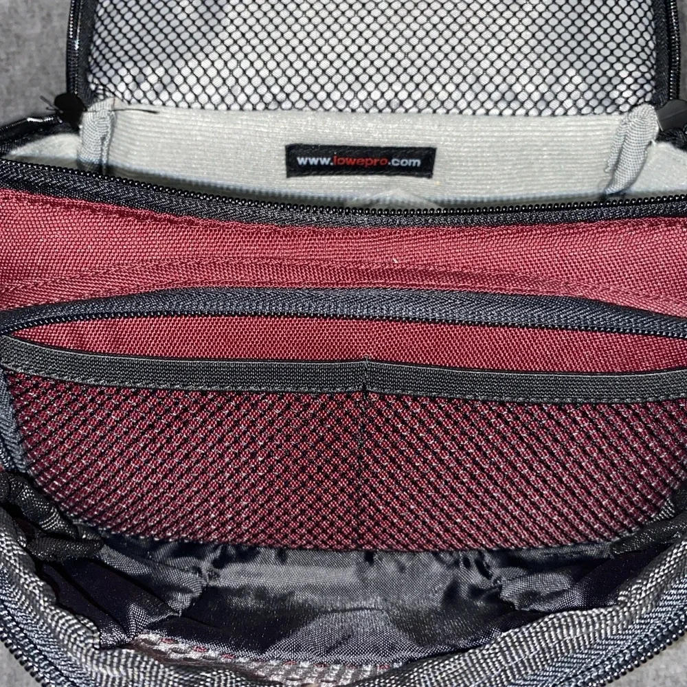 Lowepro Edit 130 Video Camera Bag (Maroon) Should Strap Adjustable Zipper Pocket
